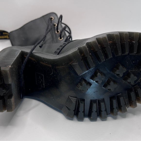 Dr. Doc Martens Kendra Women’s Leather Heeled Boot  Black size 7 - Picture 9 of 15